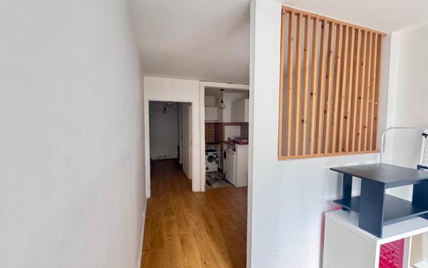 Appartement à vendre    2 pièces • 24 m2 Créteil
