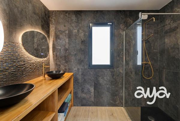 MAISON RÉCENTE CONTEMPORAINE DE 193 M² EN IMPASSE