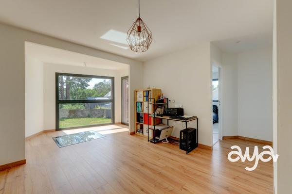 MAISON RÉCENTE CONTEMPORAINE DE 193 M² EN IMPASSE