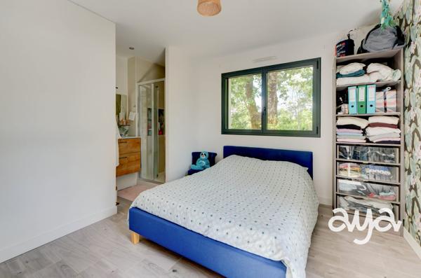 MAISON RÉCENTE CONTEMPORAINE DE 193 M² EN IMPASSE