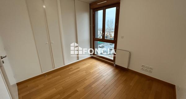 Location Appartement 5 pièces 131.2 m² - Caen 14000