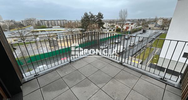 Location Appartement 5 pièces 131.2 m² - Caen 14000