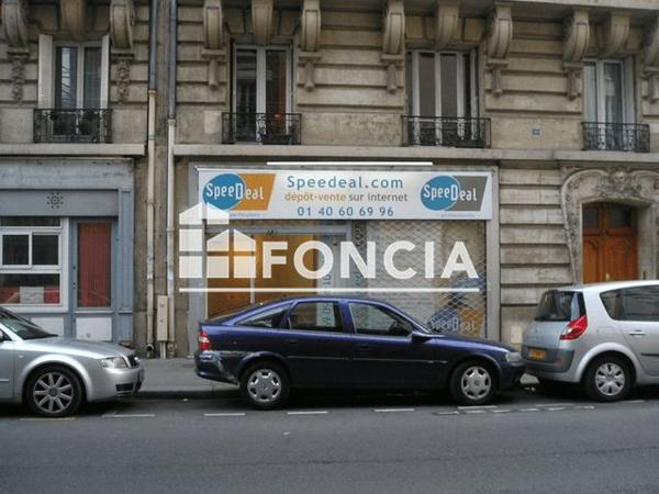 Location Local commercial 2 pièces 43.3 m² - 301 RUE LECOURBE Paris 75015