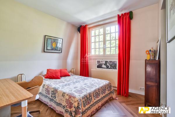 Maison Maisons Laffitte 6 pièce(s) 140 m2 exclusivite 4 chambres-parc-ermitage 1 195 000 € ** - Référence 4558-cpy