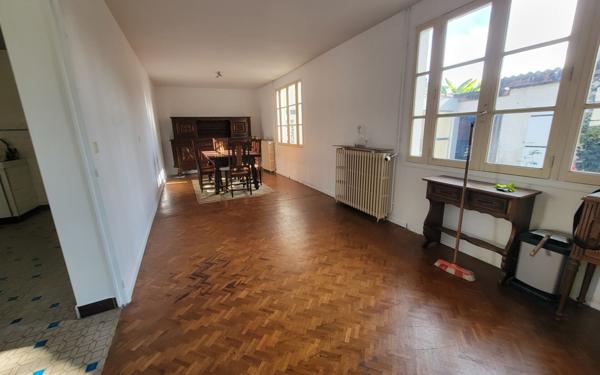 Maison à vendre    6 pièces •  Jurançon