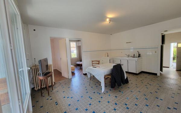 Maison à vendre    6 pièces •  Jurançon