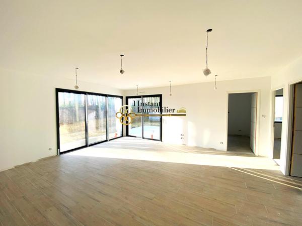 Maison neuve Landerneau 5 pièce(s) 130.48 m2