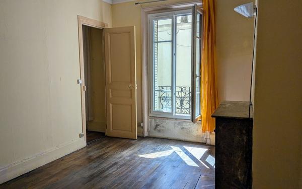Appartement à vendre    2 pièces • 35,42 m2 Paris 2