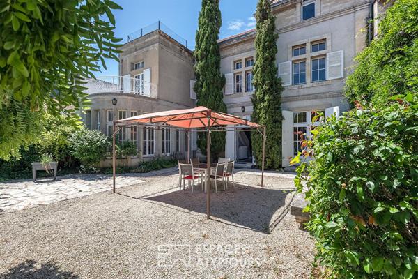 Demeure bourgeoise au coeur de Bergerac avec dépendances