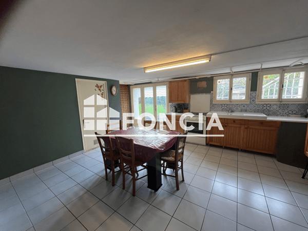 Location Appartement meublé 2 pièces 46.38 m² - RDC - Coté jardin Laval 53000
