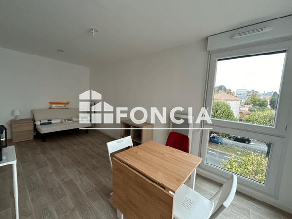 Location Studio meublé 29.89 m² - RESIDENCE CLOS DU HARAS La Roche Sur Yon 85000