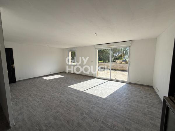 Pavillon de plain pied , 3 chambres, à vendre à PERONNE (80200).