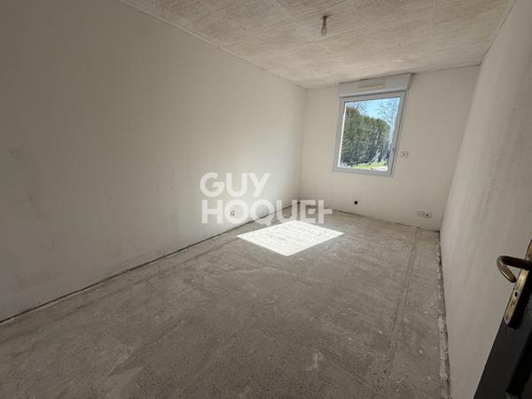 Pavillon de plain pied , 3 chambres, à vendre à PERONNE (80200).