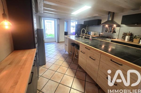 Maison à vendre 7 pièces 180 m² Bazouges Cré sur Loir