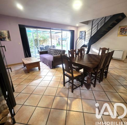 Maison à vendre 7 pièces 180 m² Bazouges Cré sur Loir