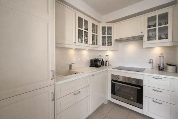 Vente                                                      Appartement
                        
                     2 pièces                      46 m2                     à Serris