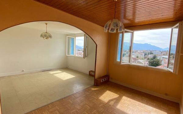 Appartement à vendre    3 pièces • 67 m2 Voiron