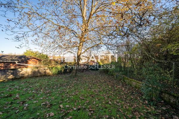Maison individuelle sur sous-sol au calme avec un jardin de 800 m2