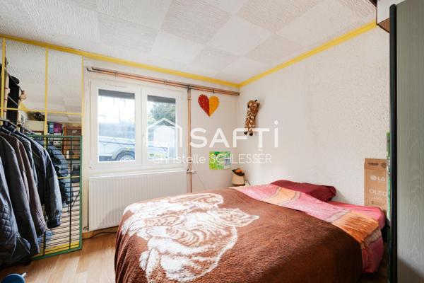 Maison individuelle sur sous-sol au calme avec un jardin de 800 m2