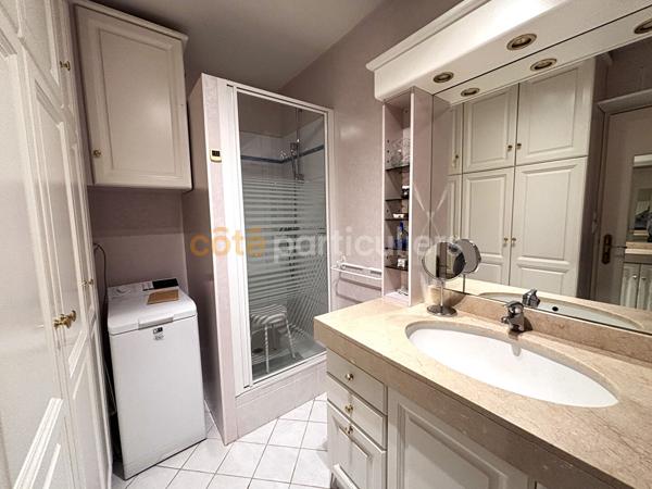 Vente
                Appartement62 m² - 3 Pièces -
                    CAEN (14000)
