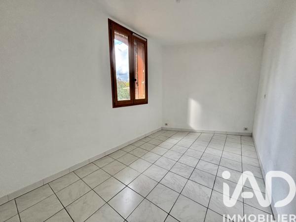 Location maison 3 pièces 52 m² Saint-Geniès-de-Fontedit
