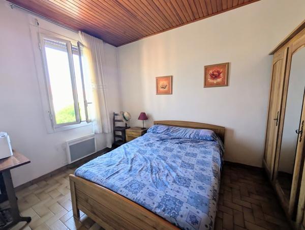 Maison divisée en 2 appartements T3 avec jardins et garage