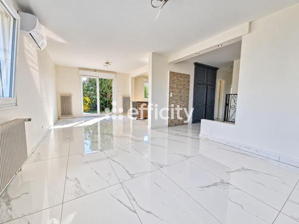 Maison
         5 pièces
        - 95 m² Exclusivité 379 900 € *