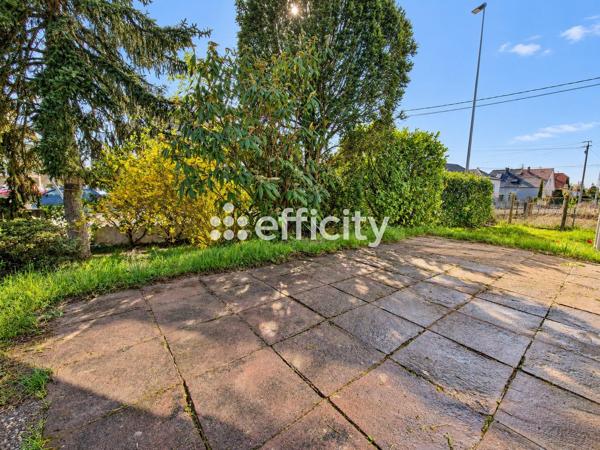 Maison
         5 pièces
        - 95 m² Exclusivité 379 900 € *