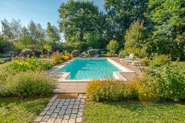 Mios (33380) Villa exceptionnelle avec piscine et appartement indépendant