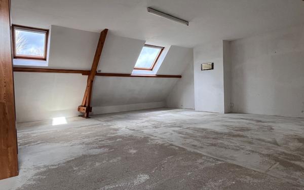 Maison à vendre    6 pièces • 84 m2 Saint-Denis-en-Val