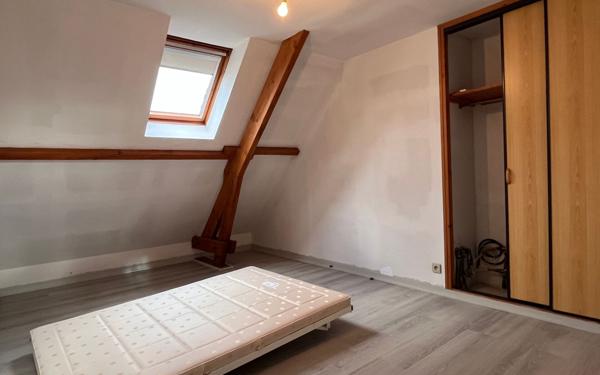 Maison à vendre    6 pièces • 84 m2 Saint-Denis-en-Val