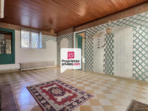 Maison T6 d'env. 163m² avec 4 ch. avec jardin au calme sur CHATEAU-L'EVEQUE (24460)