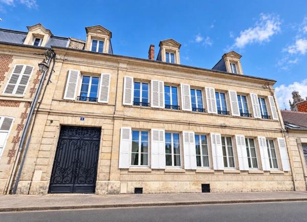 Hôtel particulier Compiègne 17 pièce(s) 600 m²