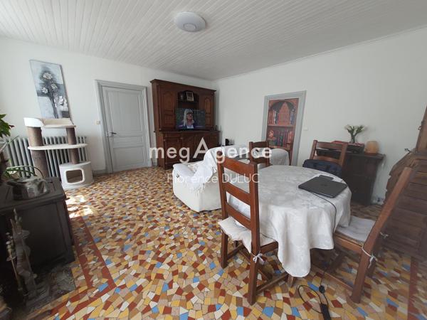 Maison à SAINT-JEAN-D'ANGELY, 17400 - 7 pièces 297m²