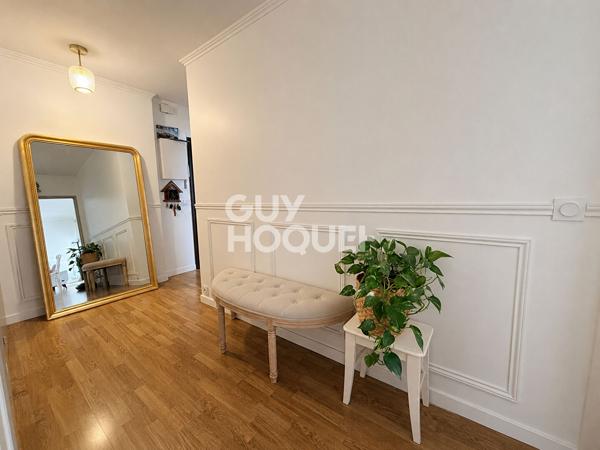 Appartement avec terrasse au Coudray Montceaux