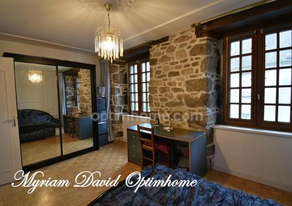 Maison de caractère 252 m² – 6 chambres – Jardin – Coeur de Rostrenen