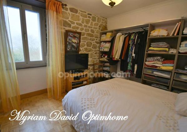 Maison de caractère 252 m² – 6 chambres – Jardin – Coeur de Rostrenen