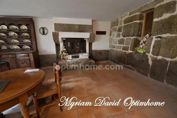 Maison de caractère 252 m² – 6 chambres – Jardin – Coeur de Rostrenen