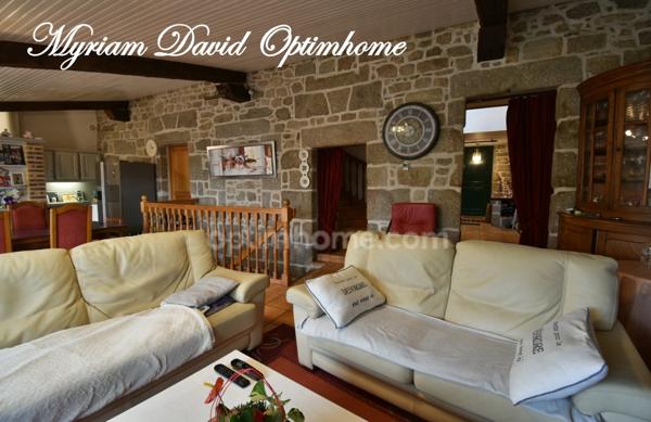 Maison de caractère 252 m² – 6 chambres – Jardin – Coeur de Rostrenen