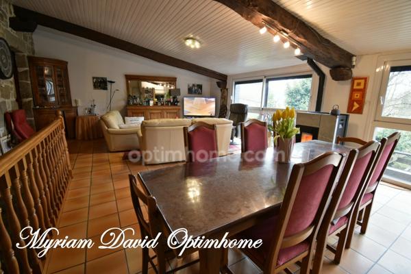 Maison de caractère 252 m² – 6 chambres – Jardin – Coeur de Rostrenen