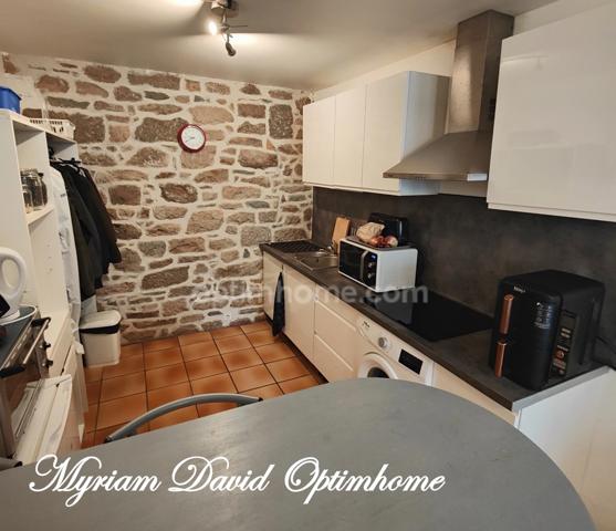 Maison de caractère 252 m² – 6 chambres – Jardin – Coeur de Rostrenen