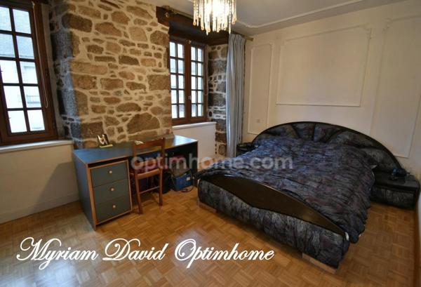 Maison de caractère 252 m² – 6 chambres – Jardin – Coeur de Rostrenen