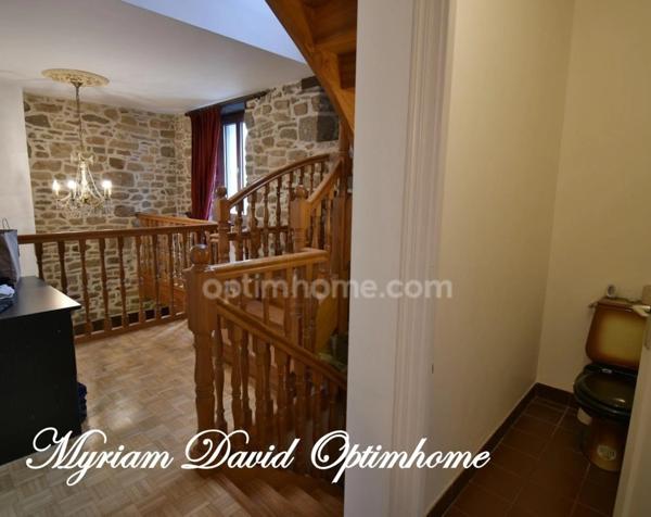 Maison de caractère 252 m² – 6 chambres – Jardin – Coeur de Rostrenen