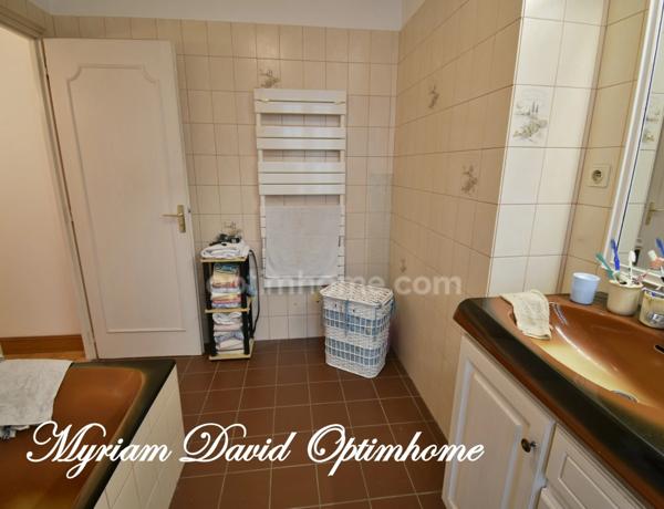 Maison de caractère 252 m² – 6 chambres – Jardin – Coeur de Rostrenen