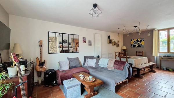 Maison en pierre rénovée 104 m²