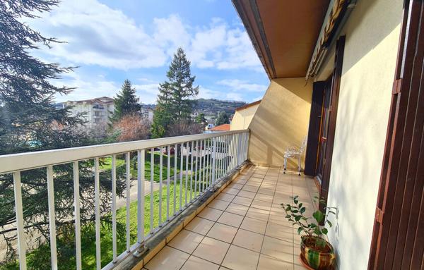 Appartement dernier étage balcon à Saint-Marcellin