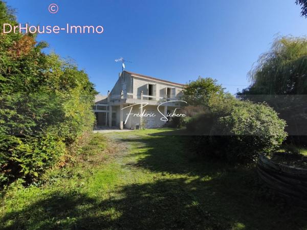 Commerce à vendre 6 pièces de 195 m²