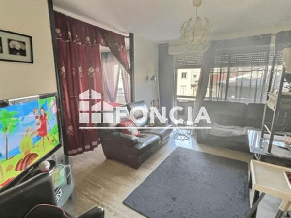 À vendre Appartement 4 pièces 97 m² - Saint-étienne 42000