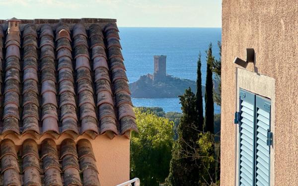 Maison à vendre    3 pièces • 51,02 m2 Saint-Raphaël