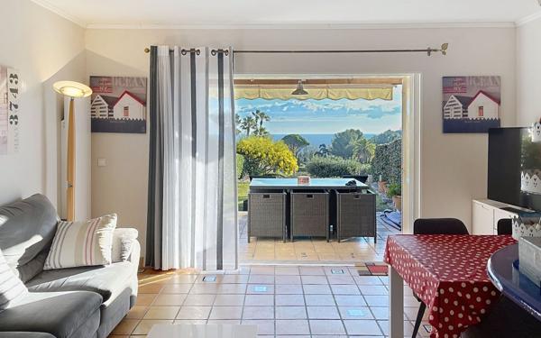 Maison à vendre    3 pièces • 51,02 m2 Saint-Raphaël